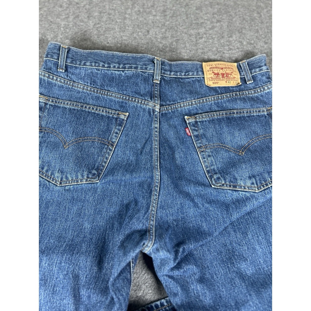 Levis 505 Regular Fit Mens Blue Jeans Size 42x32 Straight Leg - Picture 2 of 4